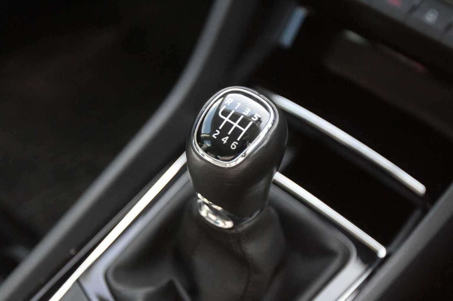 SKODA Karoq 1.0 TSI SE L (110ps)