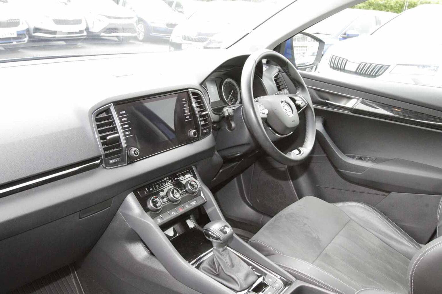 SKODA Karoq SUV 1.5 TSI (150ps) SE L ACT DSG